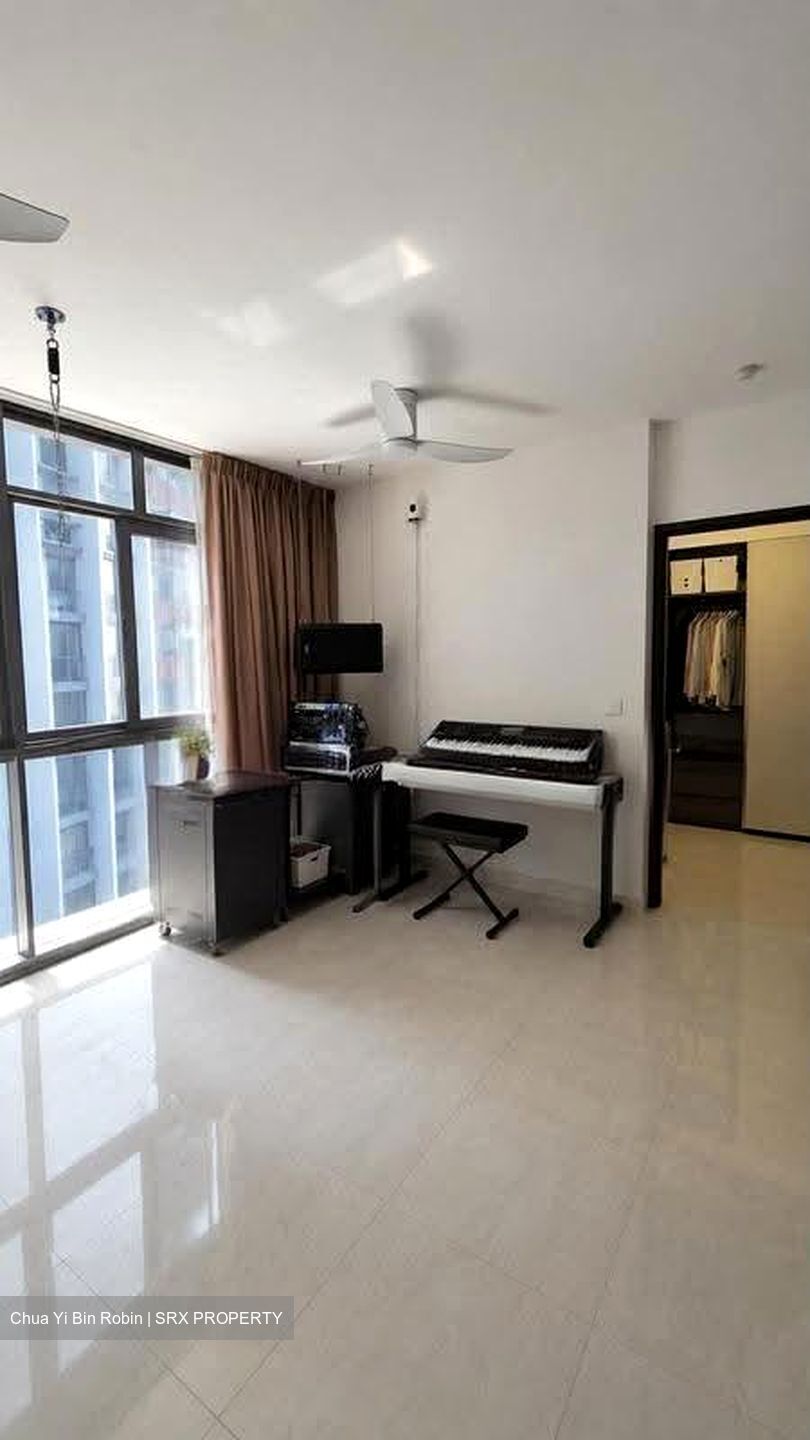 Symphony Suites (D27), Condominium #624525011